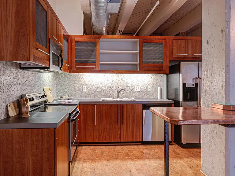 1420 NW Lovejoy St #332 — Photo 5