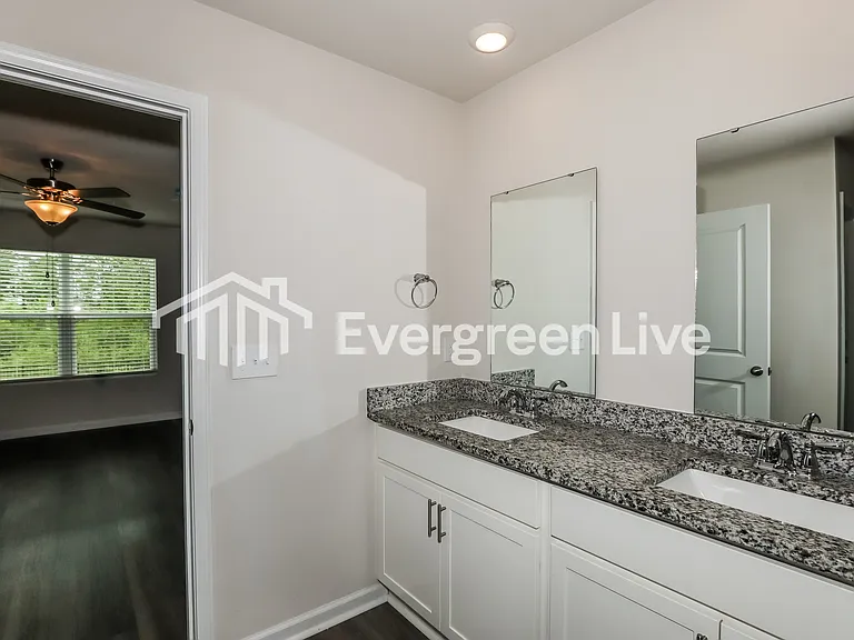 1181 Ridgeford Dr — Photo 13