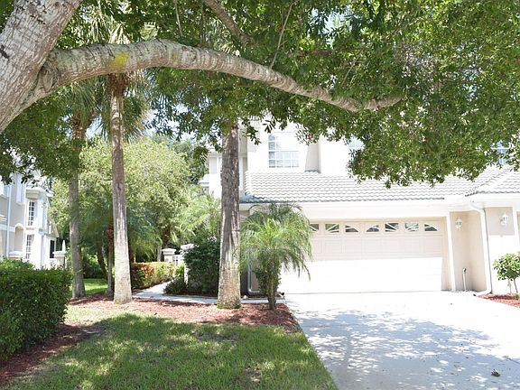 2nd image of 1635 SW Harbour Isles Cir #31