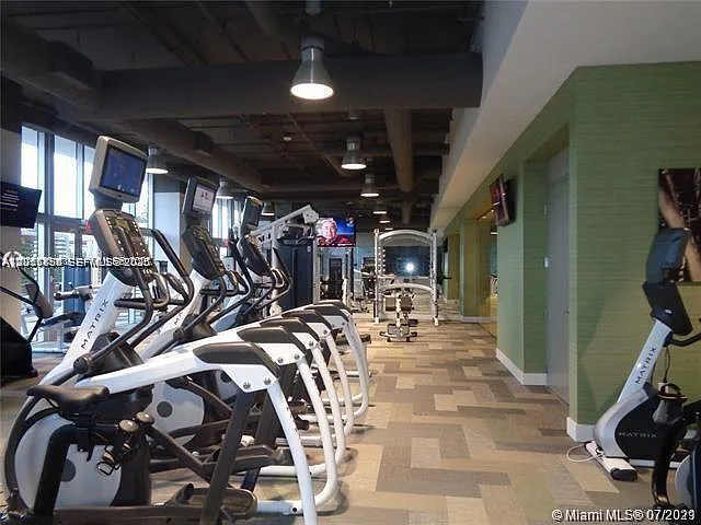 16385 Biscayne Blvd #702 — Photo 46
