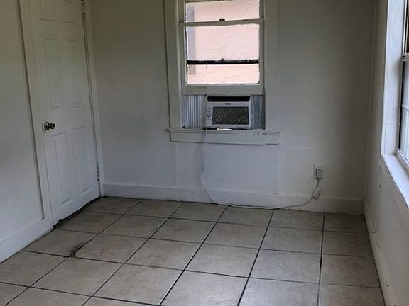 5th image of 208 Madison Ave #3