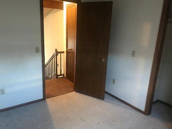 Upper level has 2 bedrooms, 1 bathroom, and carpet is being replaced in both bedrooms.