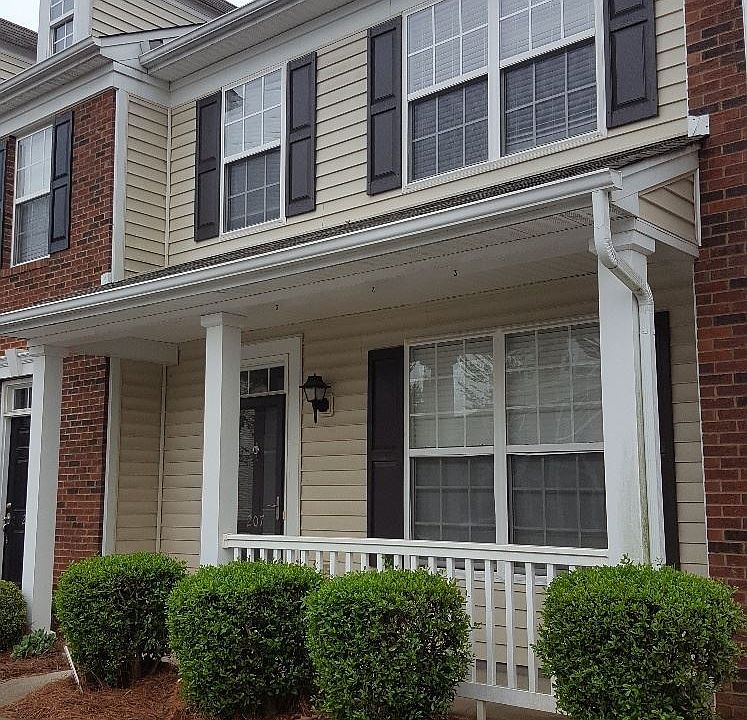 2nd image of 207 Bedwin Ct
