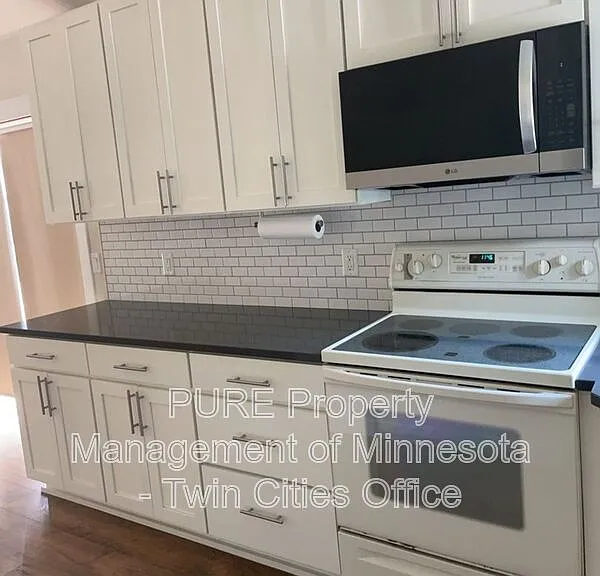 1390 Granada Trl N — Photo 4