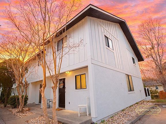 3rd image of 4807 Little River Rd.