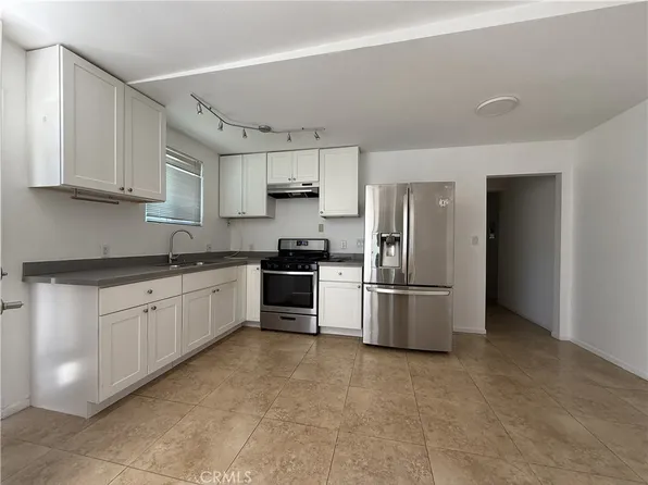 7320 Lindley Ave, Reseda, CA 91335