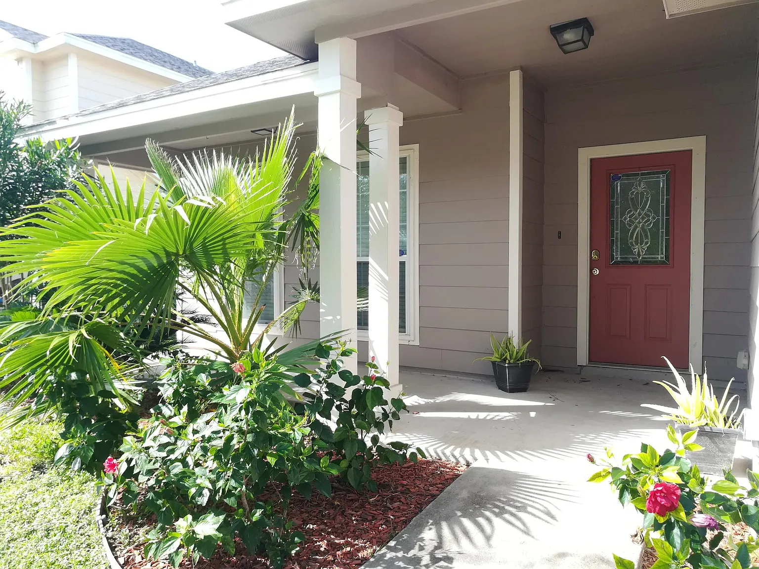 3 bed, 1705 sqft, $2,200 — Photo 2