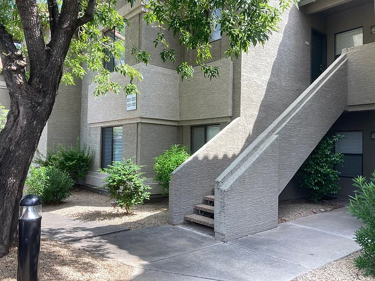 9600 N 96th St #121 — Photo 21