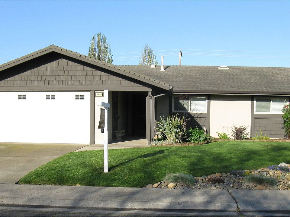 1st image of 2992 Calle Del Sol Way