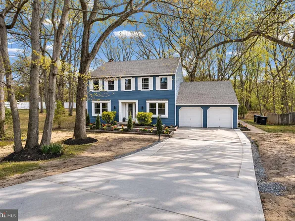 3 Slalom Ct, Pine Hill, NJ 08021