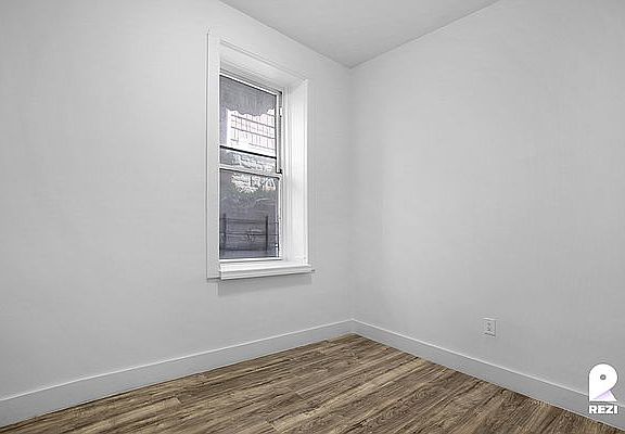 5th image of 737 E 219th St #2N