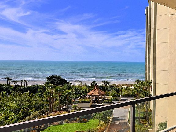 For Sale: 1211 Gulf of Mexico Dr. #402, Longboat Key, FL 34228