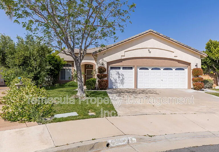26440 Saint Ives Ct — Photo 1