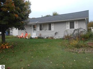 8246 S Federal Rd, Shepherd, MI 48883