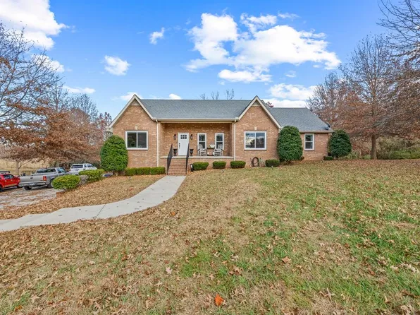1320 N Hampton Cir, Cookeville, TN 38506