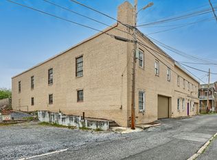 1416 Lawton St, Harrisburg, PA 17102