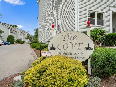 69 Ellsworth Street APT 102, Bridgeport, CT, 06605