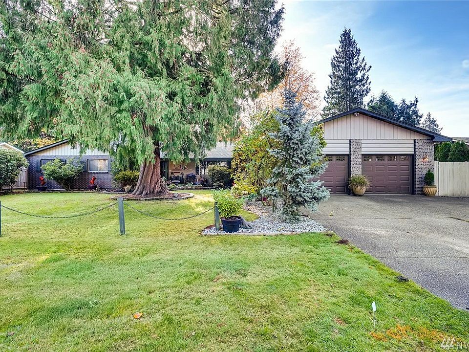 1st image of 5006 98th Pl NE