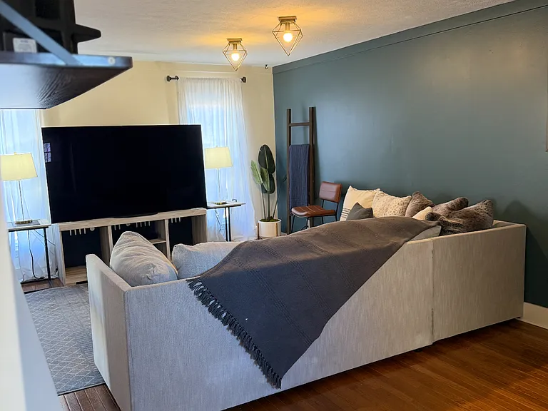 1013 Clerkenwell Rd — Photo 14