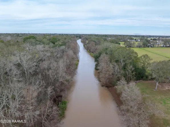 1311 S Main St, Breaux Bridge, LA 70517