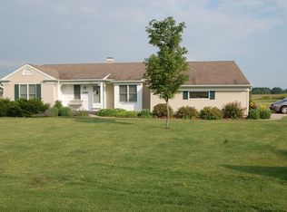 2303 Fogel Rd, Mahomet, IL 61853