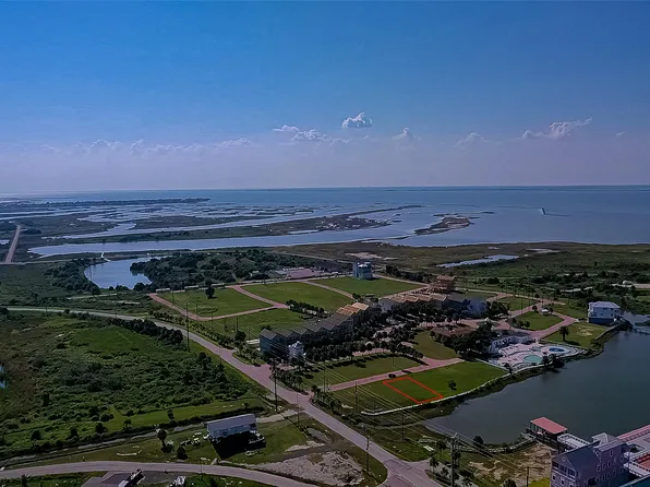 3619 Niko Ct, Galveston, TX 77554