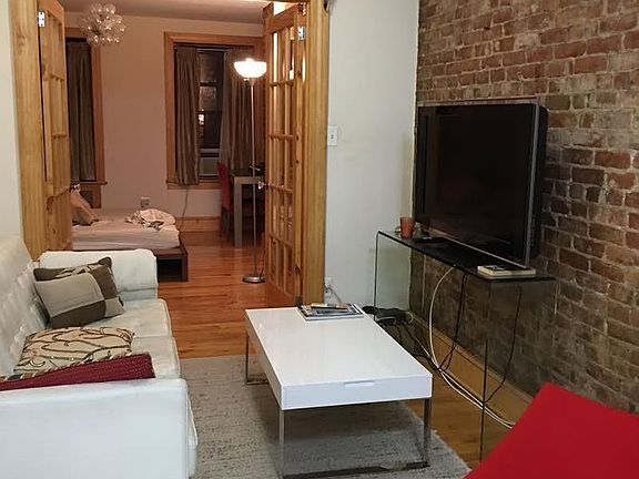 3rd image of 110 Macdougal St APT 9F