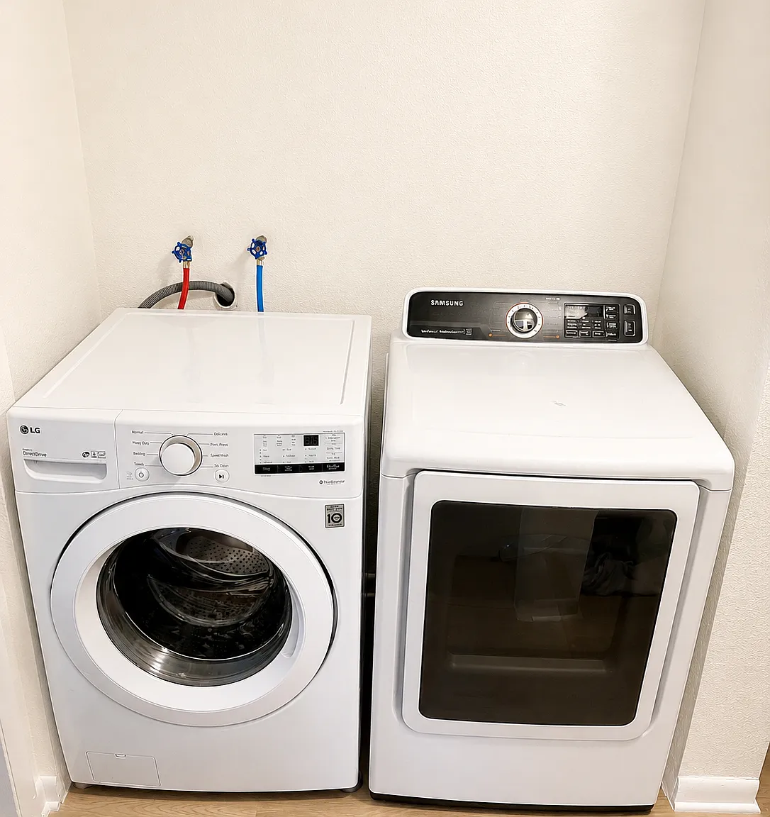 2 bed, 935 sqft, $1,450 — Photo 4