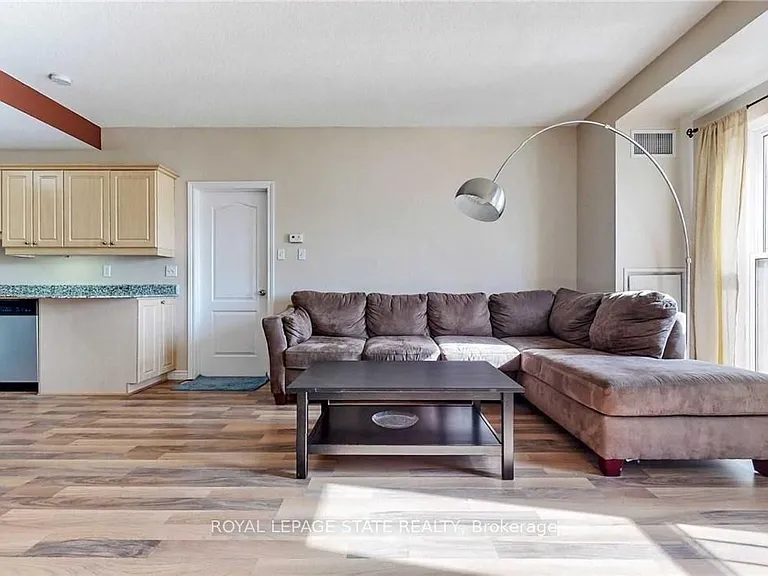 135 James St S #608 — Photo 14