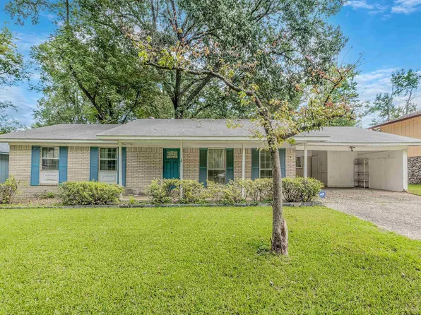 1217 Oakhurst Dr, Jacksonville, AR 72076