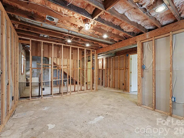 11002 Harrisburg Rd — Photo 16