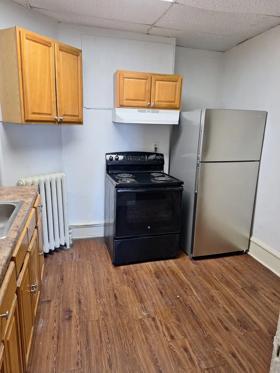 Building Photo - Lenox Apartments