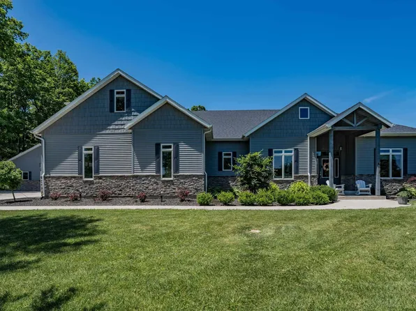 18111 Lima Rd, Huntertown, IN 46748