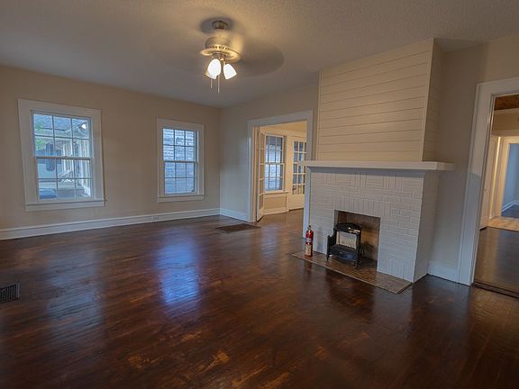 3rd image of 2714 Morrow Ave