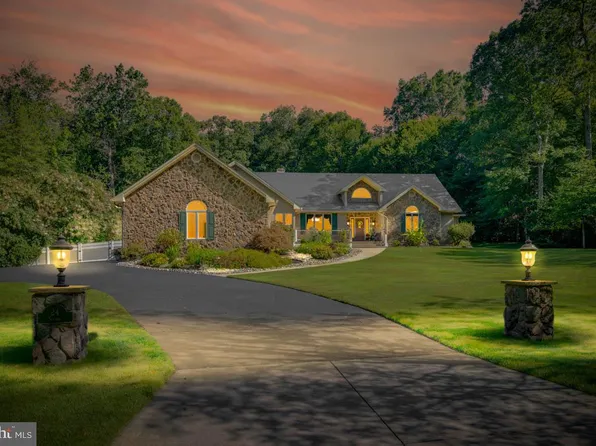 24 Fox Haven Ln, Mullica Hill, NJ 08062