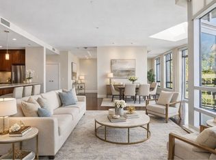 605 Clyde Ave #402, West Vancouver, BC V7T1C7