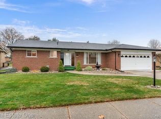 11159 Chippewa Dr, Warren, MI 48093