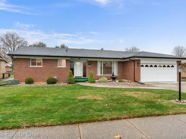 11159 Chippewa Dr, Warren, MI 48093