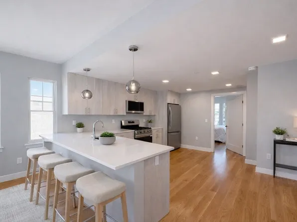 98 Prescott St #3C, Boston, MA 02128