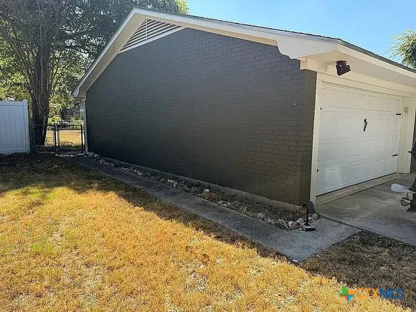 2005 S 51st St, Temple, TX 76504