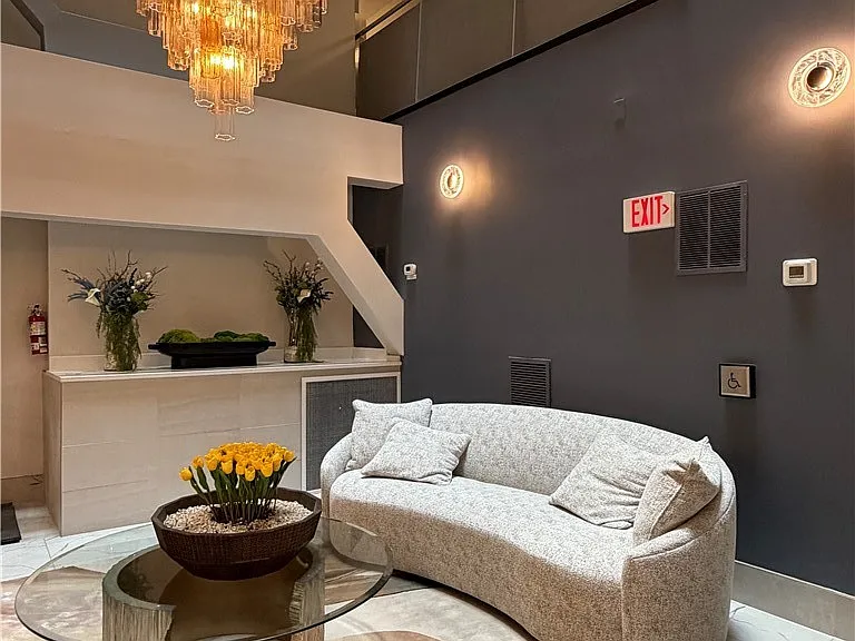 1237 Washington Ave #612 — Photo 4