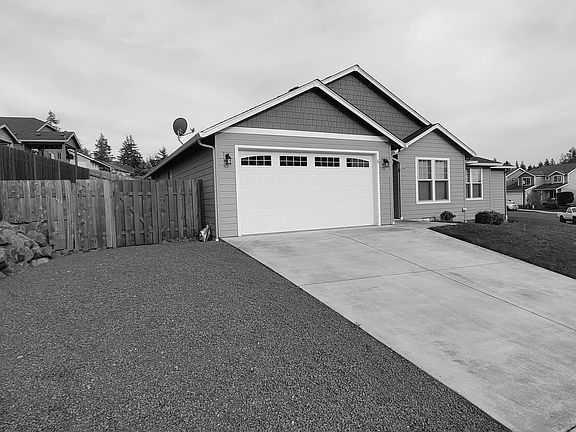 3rd image of 122 Rocky Meadow Dr