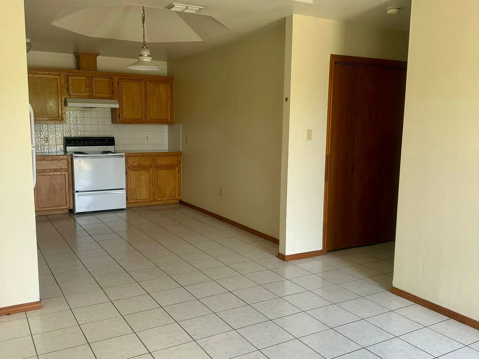 1306 East 11th Street - 11 — Photo 1