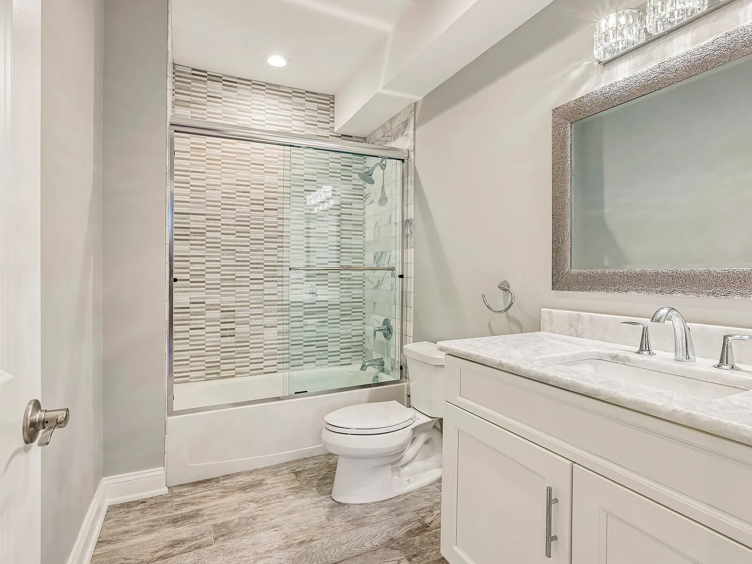 6 bed, 5.5 bath, 3814 sqft, $13,000 — Photo 4