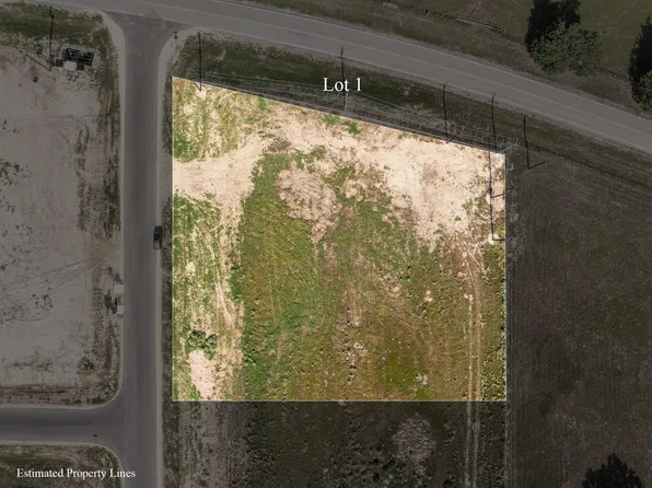 5301 Whispering Willow Dr, Bryan, TX 77808