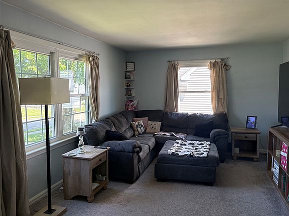 3rd image of 3711 Allegheny Rd