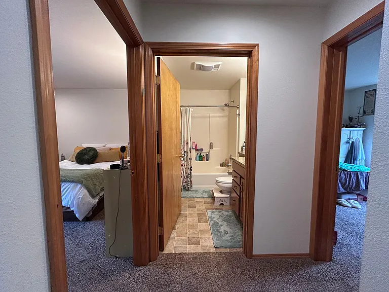 BH T 3340 — Photo 37