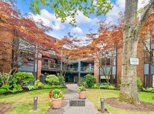 15300 17th Ave #310, Surrey, BC V4A8Y6