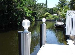 2052 SW 28th Way, Fort Lauderdale, FL 33312