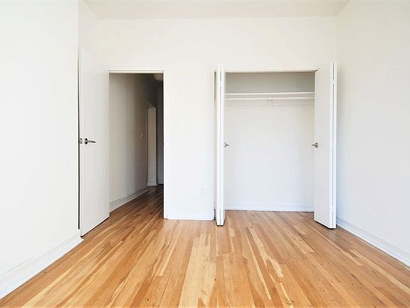 4th image of 257 W 116th St #45